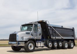 Freightliner 114SD