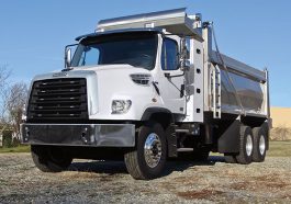 FREIGHTLINER 114SD NG