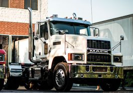 Mack Pinnacle