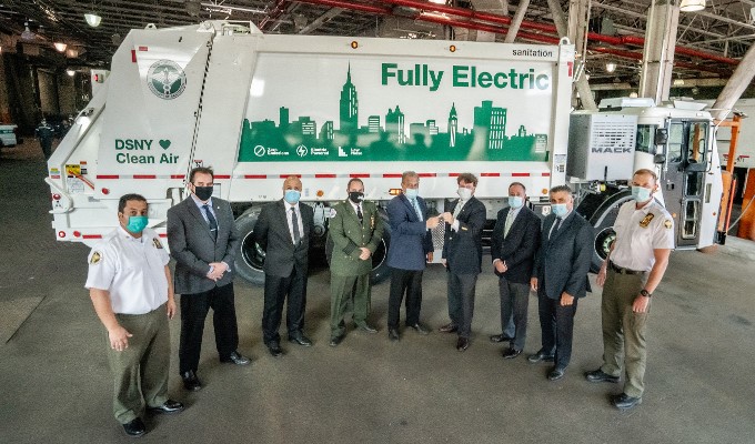 First Mack LR Electric Model Begins Service with New York City Department of Sanitation