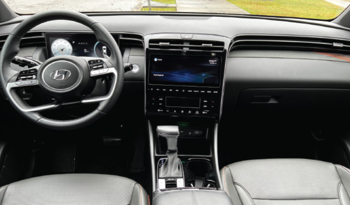 Hyundai Santa Cruz interior and infotainment