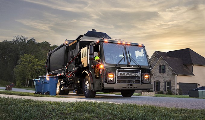Emterra Group Orders Mack® LR Electric to be in Service in the Greater Toronto Area