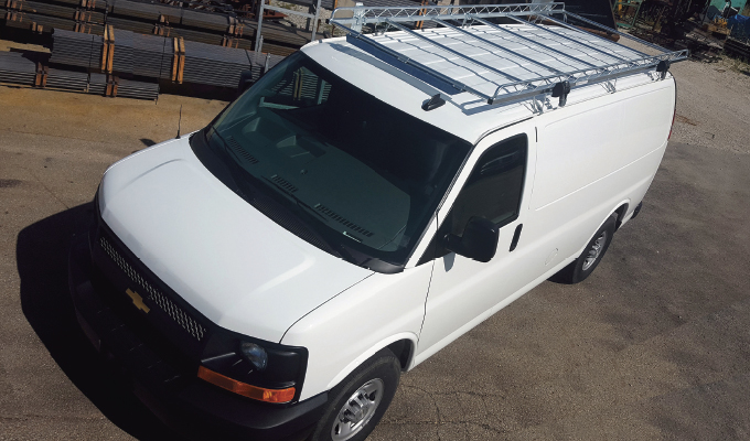 How to Decide Between a Steel or Aluminum Roof Rack