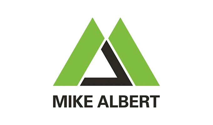 Mike Albert Receives Family and Private Business Award